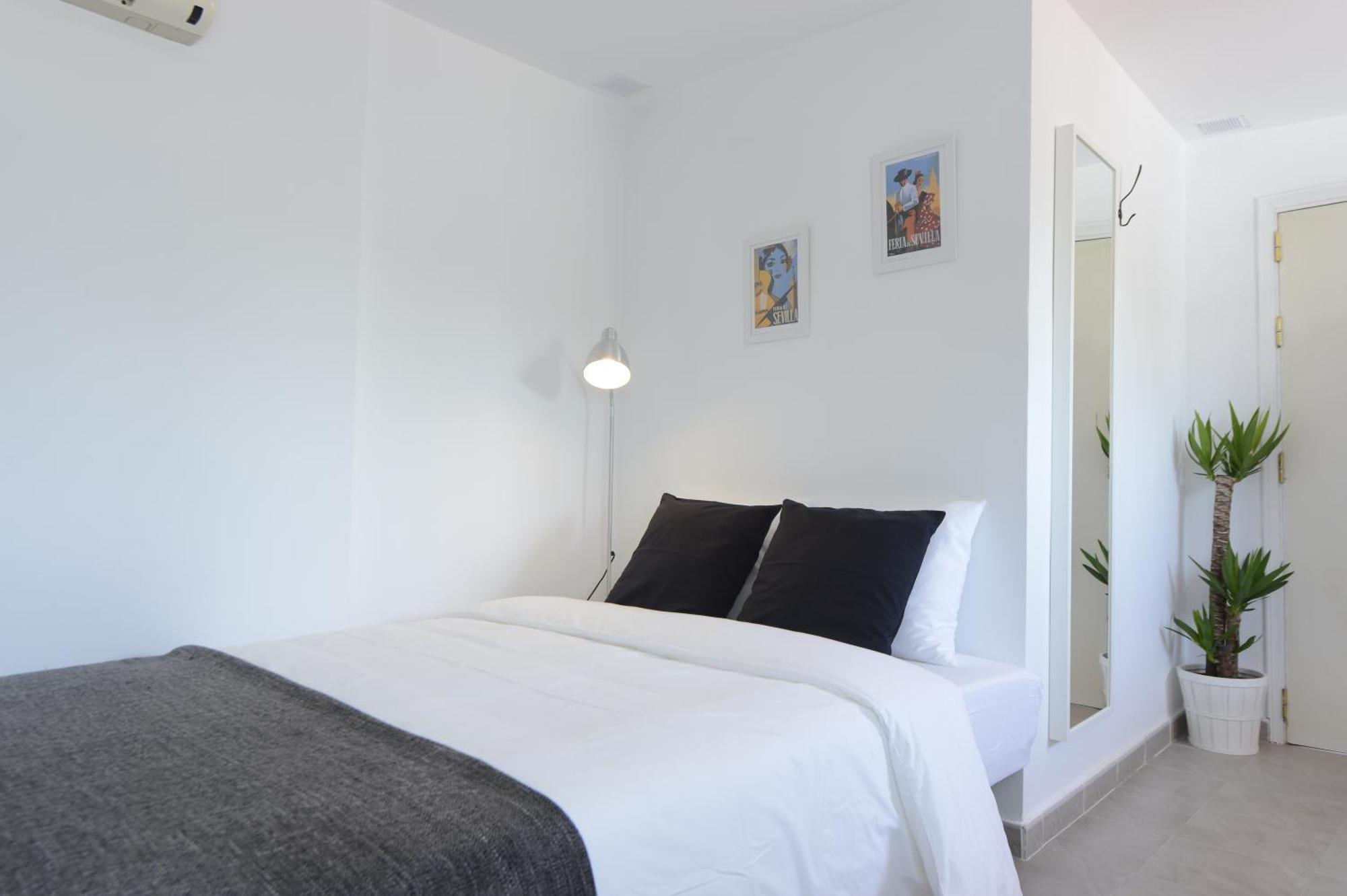 Atico, Studio 300 Meters From Cathedral And Giralda Apartment *